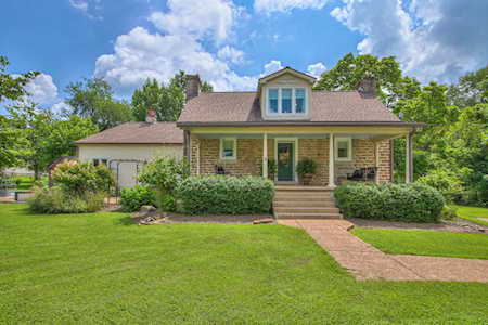 6730 Cross Keys Rd College Grove, TN 37046