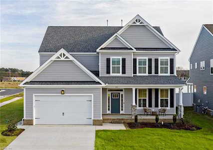 242 Mccormick Dr Suffolk, VA 23434