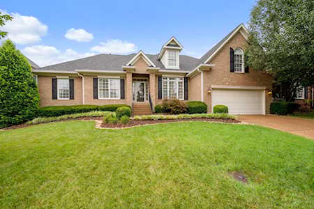 4617 Sterling Cross Nashville, TN 37211