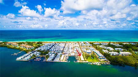 102 Twin Shores Blvd Longboat Key, FL 34228