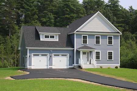 4 Bryson Ln Lee, NH 03861