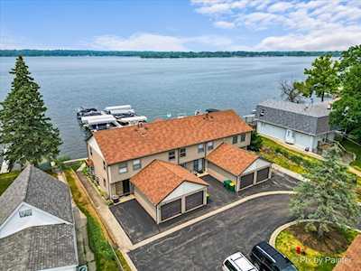 150 Eagle Point Rd #P Fox Lake, IL 60020