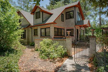 122 Janney Ln Medford, OR 97501