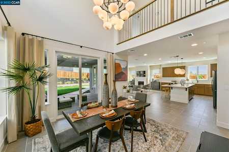 3341 Vista Meadows Drive Pittsburg, CA 94565