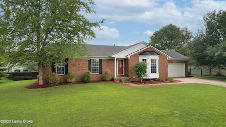 1113 Weeping Willow La Grange, KY 40031