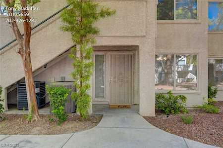 5206 Mandalay Springs Dr #103 Las Vegas, NV 89120