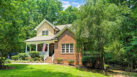 7521 Walnut Crest Dr Waxhaw, NC 28173