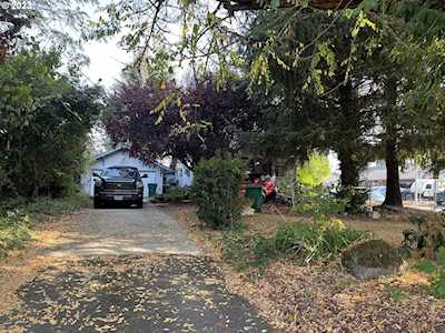 6330 SW 185th AVE Aloha, OR 97007