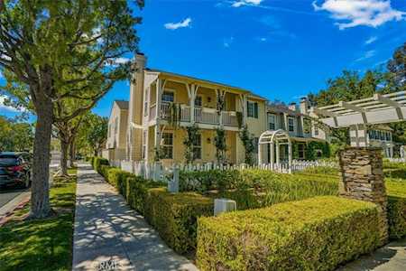27027 Edgewater Ln Valencia, CA 91355