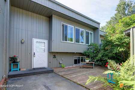 3144 Delta Dr Anchorage, AK 99502
