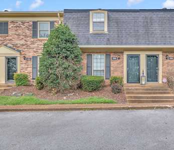 5786 Stone Brook Dr Brentwood, TN 37027