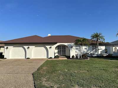 3225 Meadow Run Dr Venice, FL 34293
