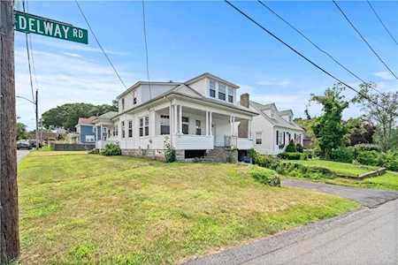 54 Delway Rd East Providence, RI 02914