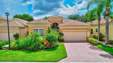 7156 Demedici Circle Delray Beach, FL 33446