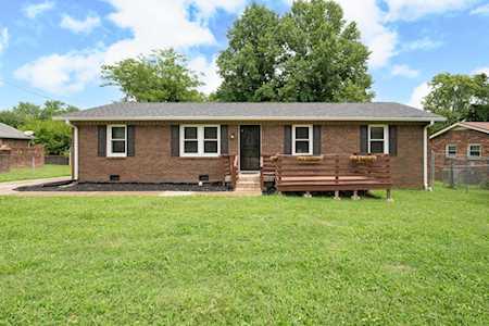 3004 Sunnyview Court Nashville, TN 37218