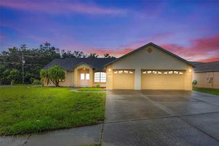 6402 Halifax Dr New Port Richey, FL 34653