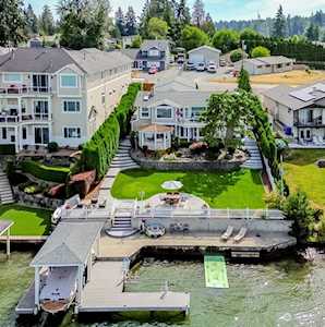 20402 Church Lake Dr E Bonney Lake, WA 98391