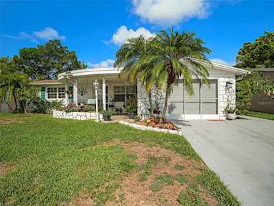 2101 Lyra Dr Holiday, FL 34690