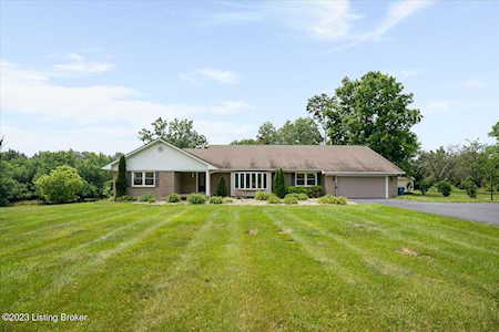 3300 Maple Leaf Dr La Grange, KY 40031