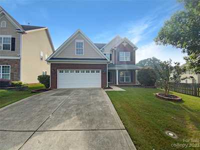 1039 Yellow Daisy Dr Stallings, NC 28104