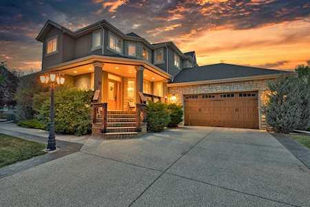 21 Heritage Lake Blvd Heritage Pointe, AB T1S 4H5