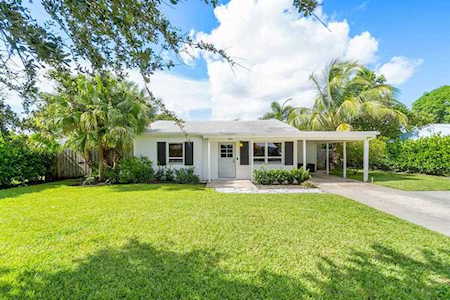 240 NE 17th Street Delray Beach, FL 33444