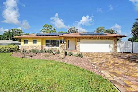 8455 S Mizzen Drive Boynton Beach, FL 33472