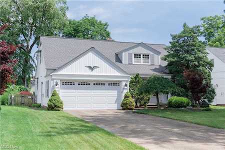 18950 Colahan Dr Rocky River, OH 44116