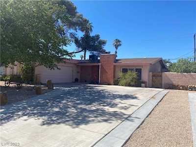 1572 Golden Arrow Dr Las Vegas, NV 89169