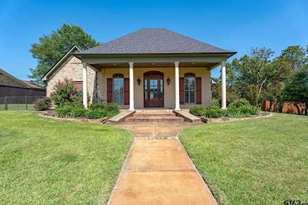 2402 Clayton St Longview, TX 75605