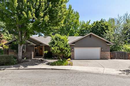 2033 NW Sarum Circle Grants Pass, OR 97526