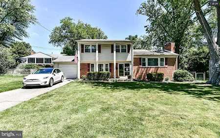 6920 Poppy Dr Mclean, VA 22101