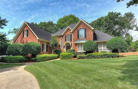 8326 Greencastle Dr Charlotte, NC 28210