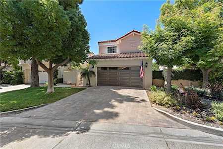 4 Bonita Vista Lake Forest, CA 92610
