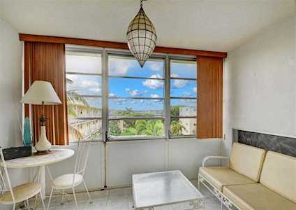 2615 NE 3rd Ct #407 Boynton Beach, FL 33435