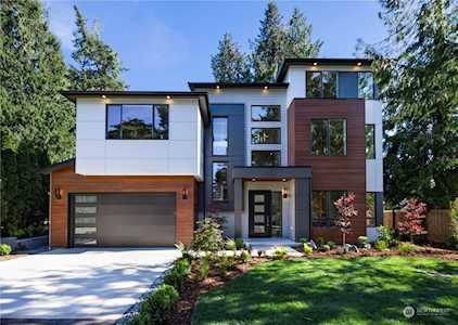 10417 NE 17th St Bellevue, WA 98004