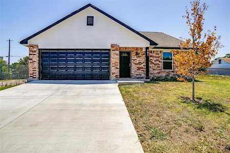 805 W Seminary Drive Fort Worth, TX 76028