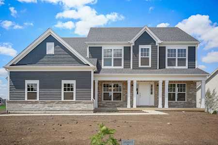 04N048 Norton Lake Dr Campton Hills, IL 60175