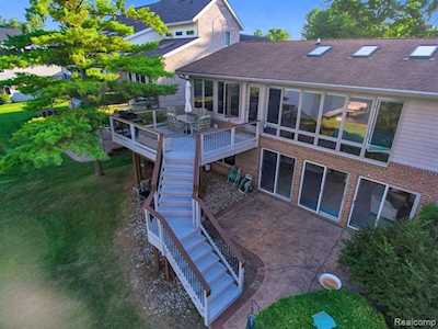 8200 Pine Ranch Dr Brighton Twp, MI 48114