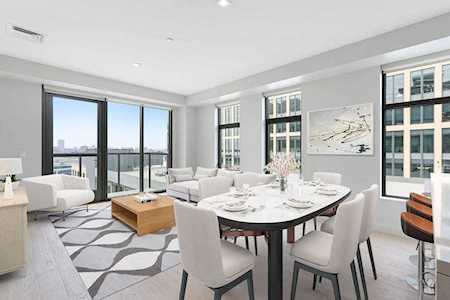 375 Canal St #915 Somerville, MA 02145