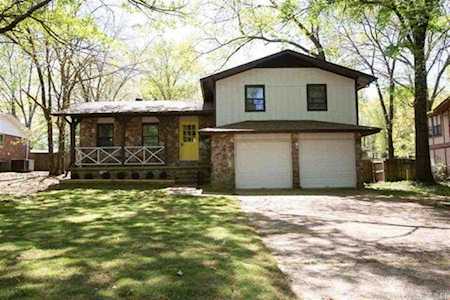 23 Lucy Ln Sherwood, AR 72120