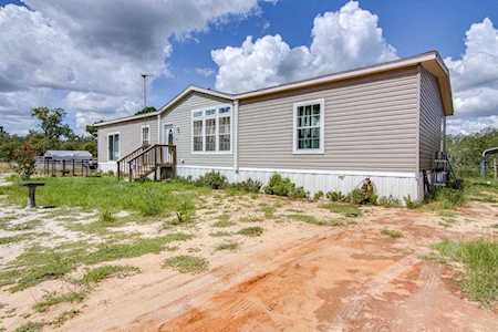 2632 R E Byrd Rd Frostproof, FL 33843