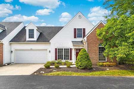 8704 Lazelle Commons Drive Lewis Center, OH 43035