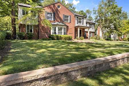 21 Black Creek Ln St Louis, MO 63124