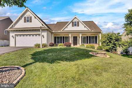 232 Copper Beech Ln Womelsdorf, PA 19567