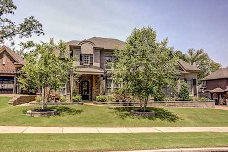 10234 Oak Levee Dr Lakeland, TN 38002