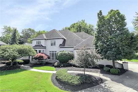 24535 Fortune Trl Westlake, OH 44145