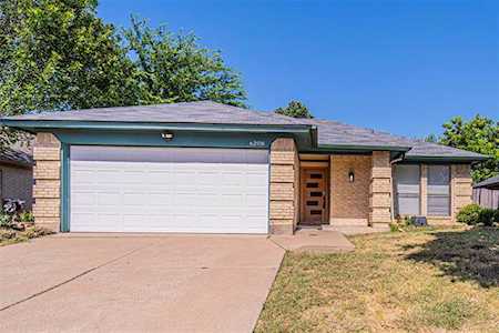 6208 Aires Drive Arlington, TX 76001