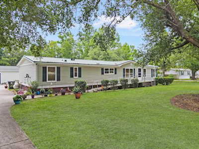 1102 Long Acre Drive Bonneau, SC 29431