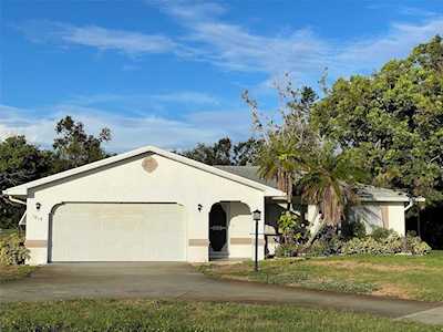 1015 Oleander St Englewood, FL 34223